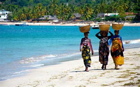 Les Femmes malgaches : mentalités et rôle